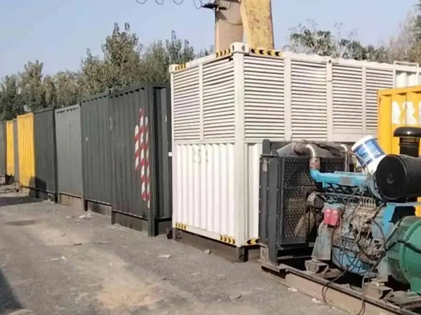 禹王台200KW柴油发电机机组每小时油耗是多少?